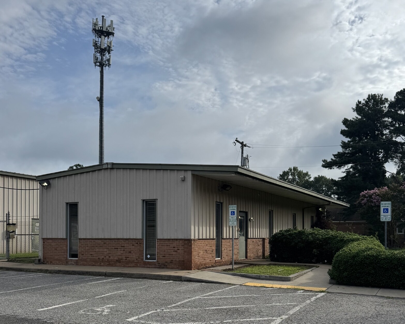 6550 Iron Bridge Rd, Richmond, VA for lease Primary Photo- Image 1 of 5