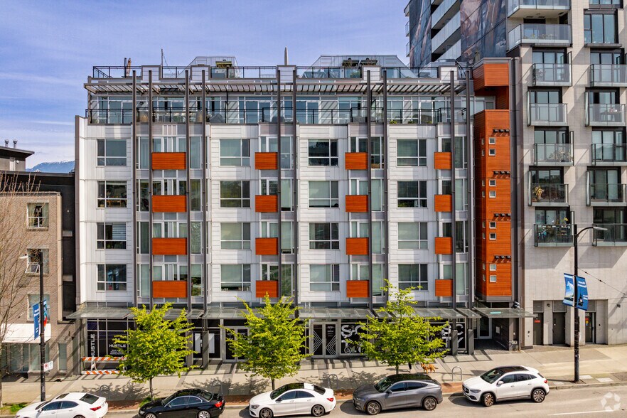 233 Kingsway, Vancouver, BC for sale - Primary Photo - Image 1 of 1