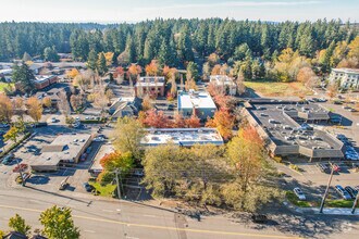 15483 Boones Ferry Rd, Lake Oswego, OR - AERIAL  map view