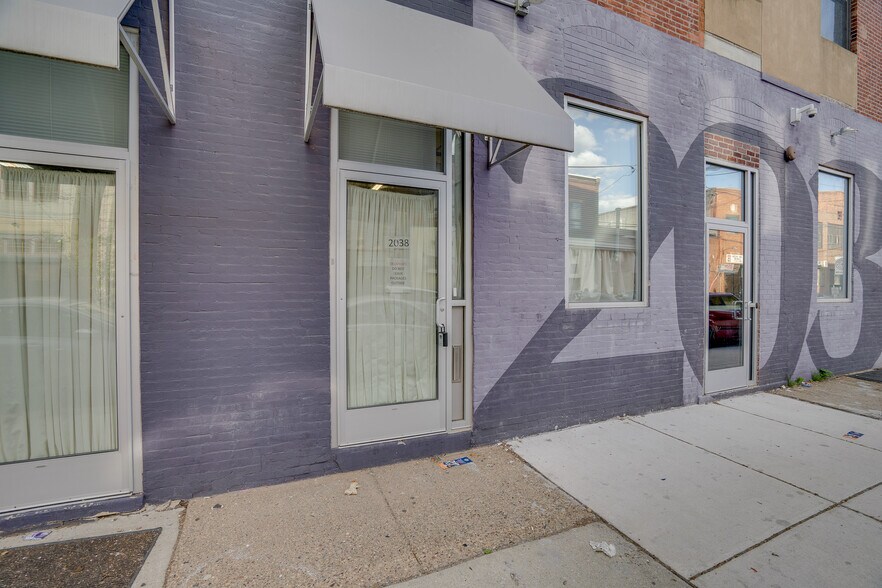 2038 S Juniper St, Philadelphia, PA à louer - Photo du bâtiment - Image 2 de 23