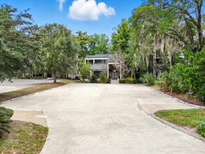 8818 Goodbys Executive Dr, Jacksonville, FL à vendre Photo intérieure- Image 2 de 21