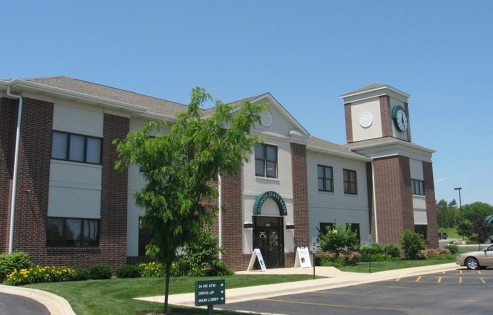 1689 Curran Rd, Mchenry, IL for lease Building Photo- Image 1 of 4