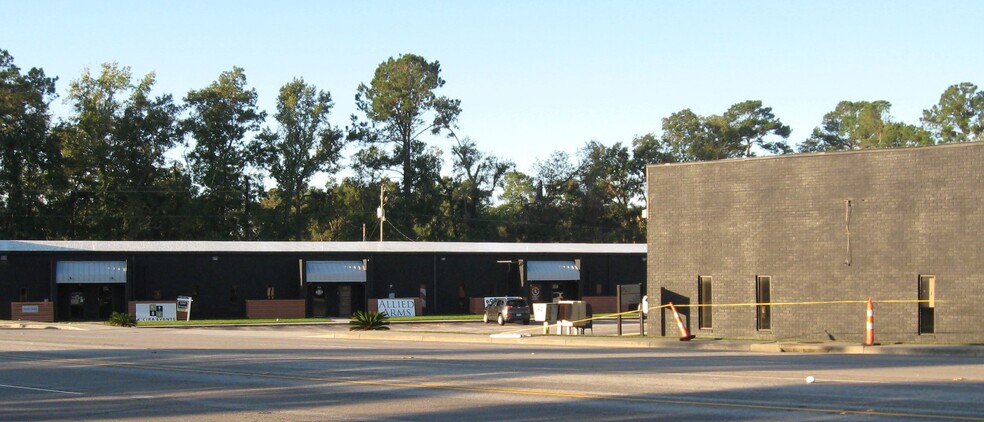 622 Old Trolley Rd, Summerville, SC for lease - Building Photo - Image 1 of 9