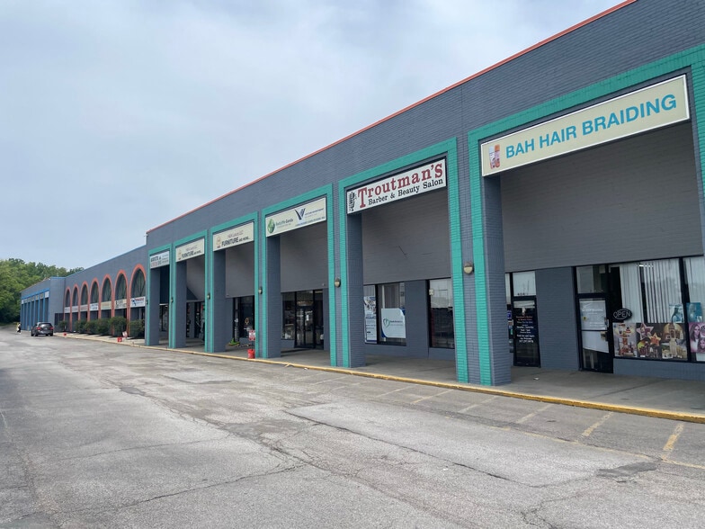 4213-4279 Lafayette Rd, Indianapolis, IN à louer - Photo du bâtiment - Image 3 de 3