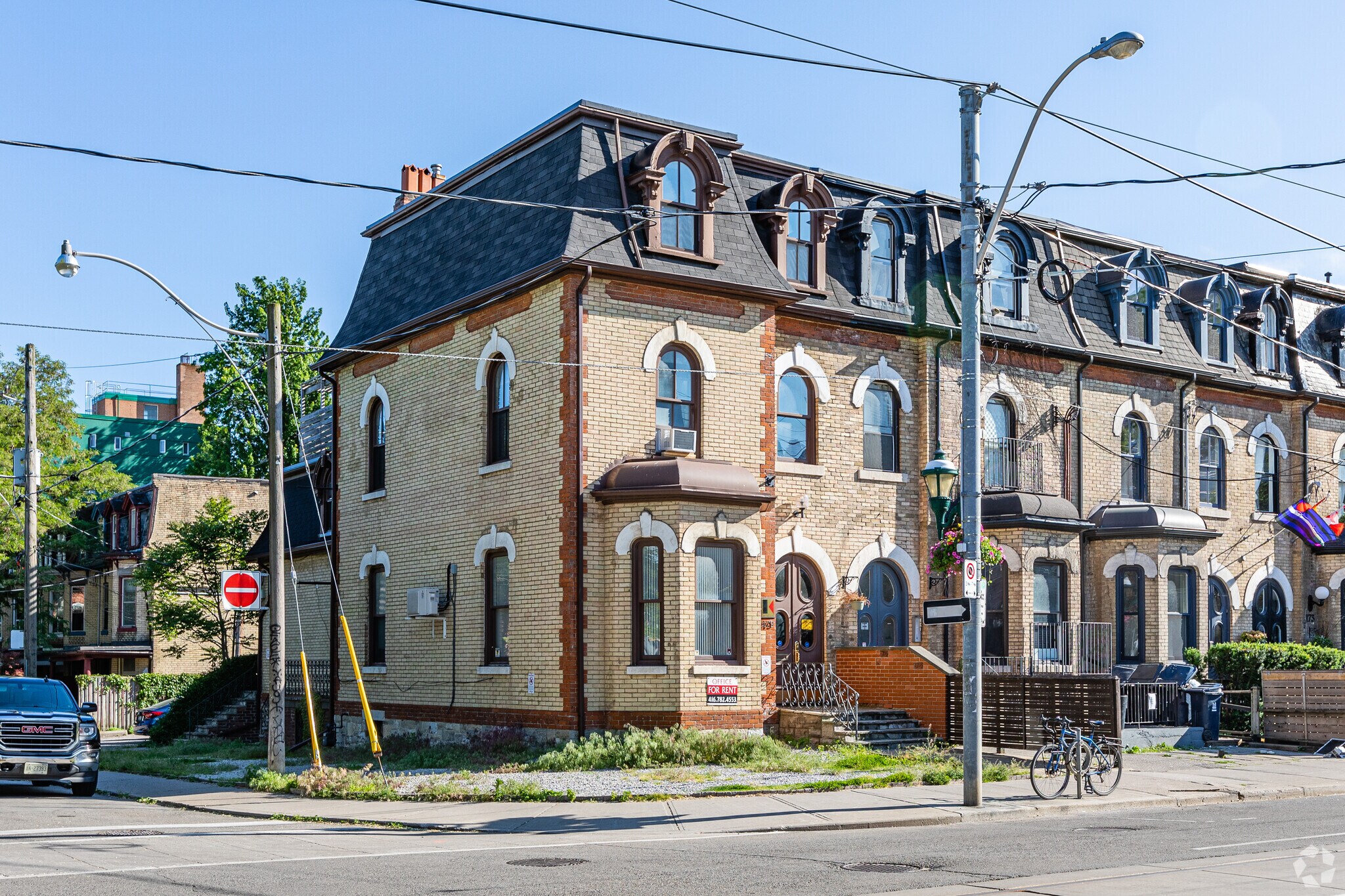 179 Carlton St, Toronto, ON à vendre Photo principale- Image 1 de 1