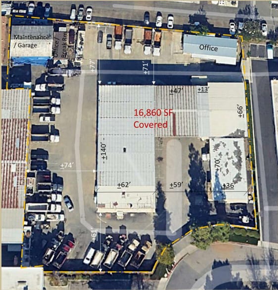 221 W Baywood Ave, Orange, CA à louer - Photo du bâtiment - Image 2 de 2