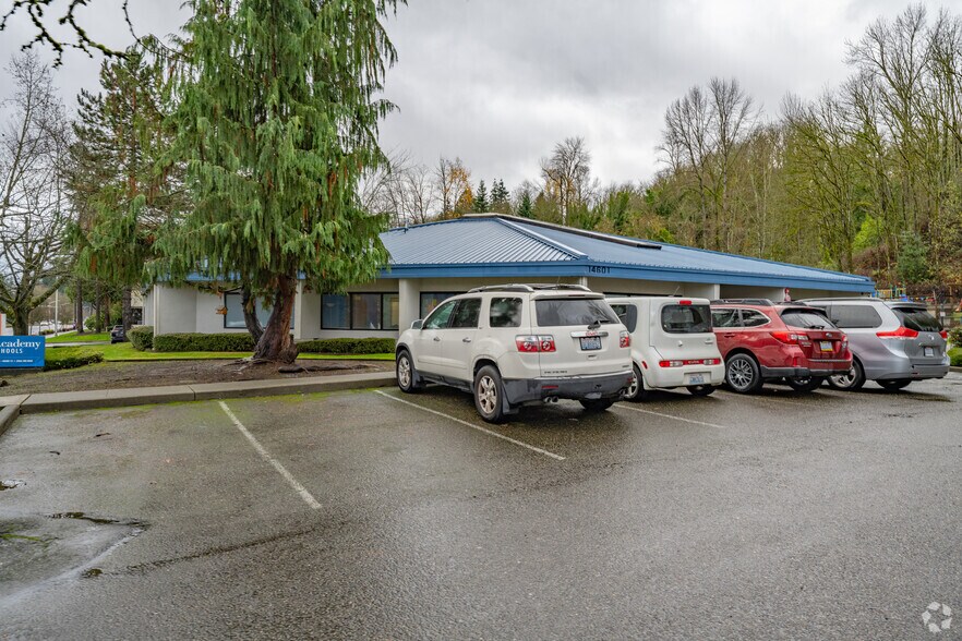 14601 Interurban Ave S, Tukwila, WA à vendre - Photo du bâtiment - Image 2 de 8