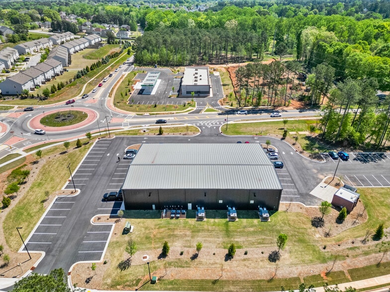 585 Willow ln, McDonough, GA for sale - Building Photo - Image 3 of 30