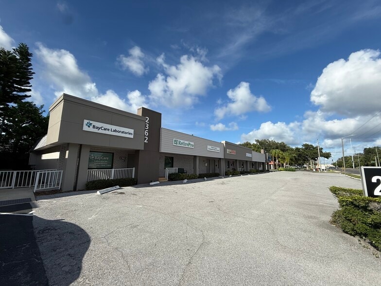 2362 Sunset Point Rd, Clearwater, FL for sale - Building Photo - Image 3 of 4