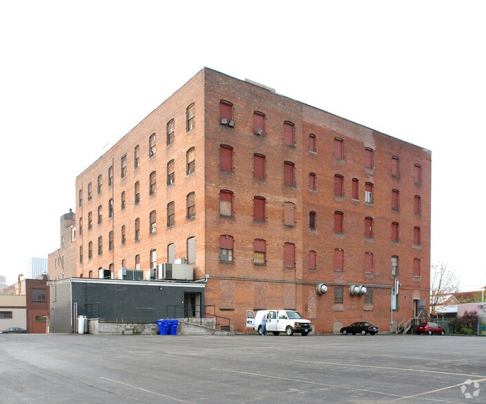 444 Central Ave, Rochester, NY à louer - Photo du bâtiment - Image 2 de 2