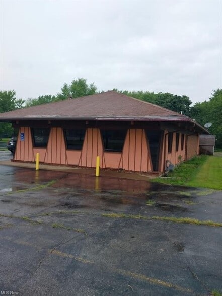 4510 Liberty Ave, Vermilion, OH for sale - Building Photo - Image 2 of 9