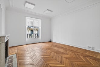 6 Rue De La Trémoille, Paris à louer Photo intérieure- Image 2 de 9