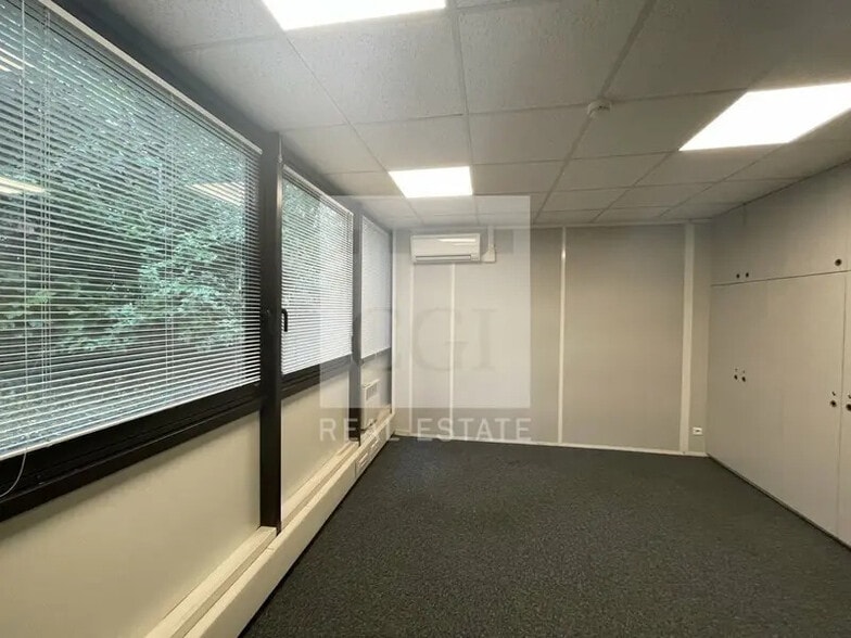 Office in Seyssinet-Pariset for sale - Interior Photo - Image 2 of 4