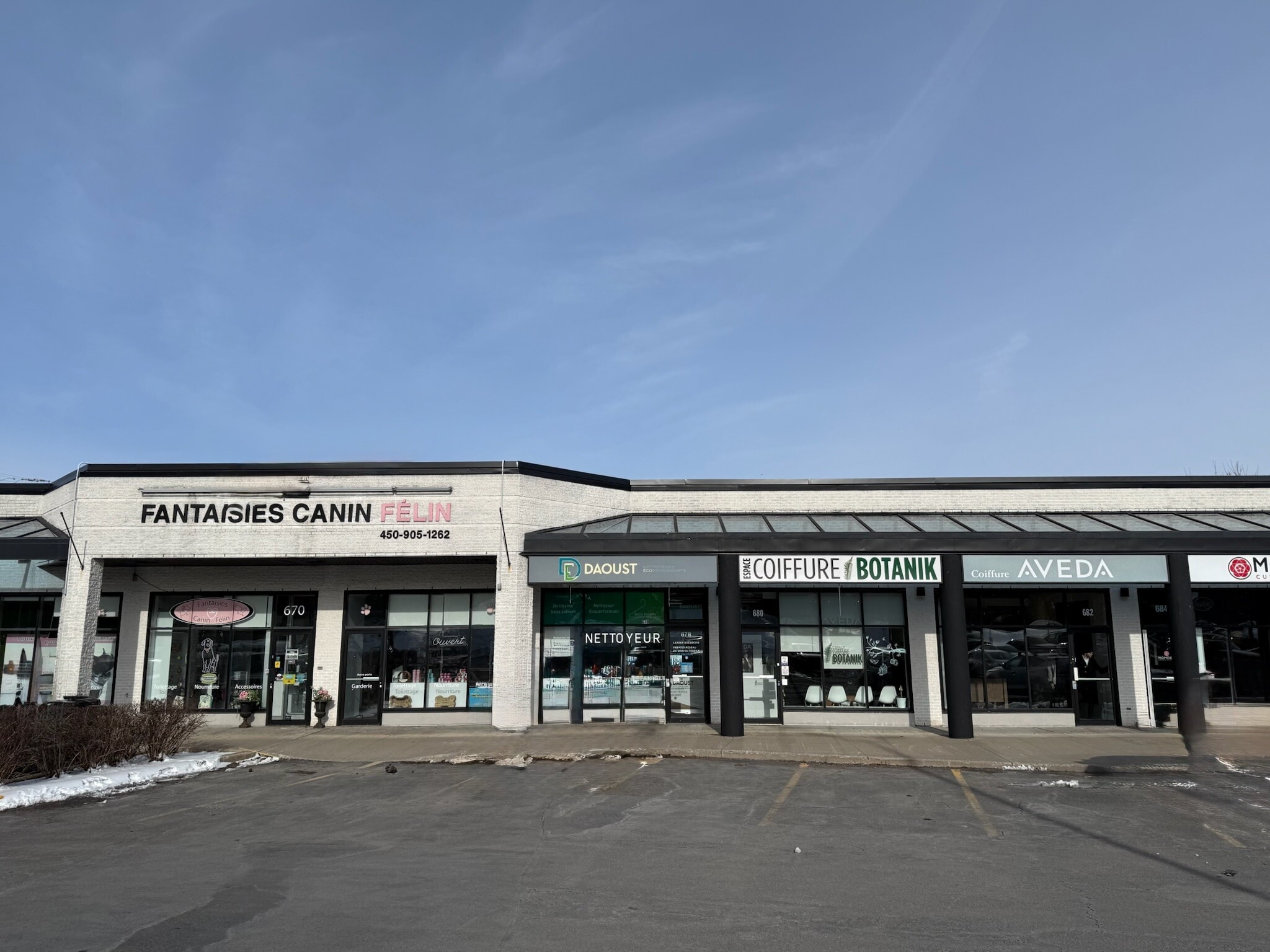 694-750 Montarville, Saint-bruno, QC for lease Building Photo- Image 1 of 3