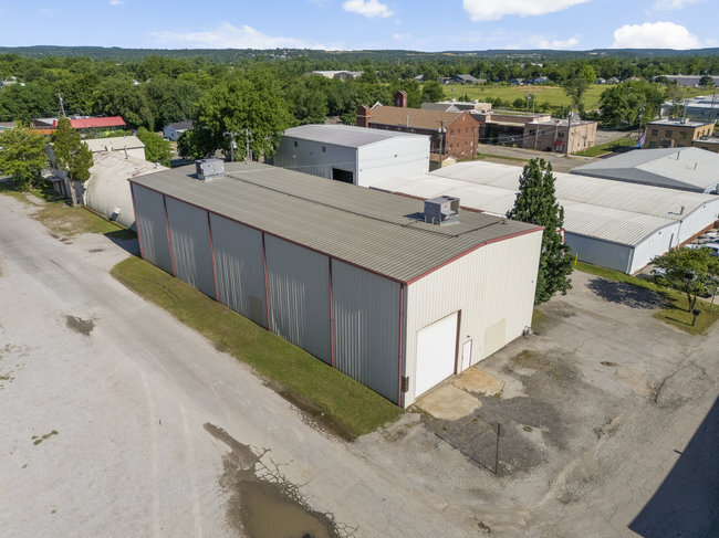 1004 N Victor Ave, Tulsa, OK for lease - Building Photo - Image 3 of 23