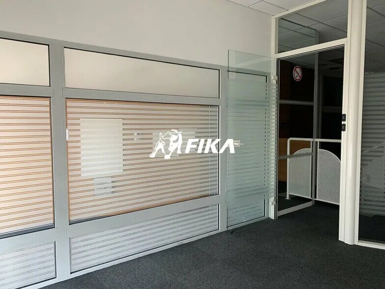 Office in Toulouse for lease - Interior Photo - Image 3 of 7