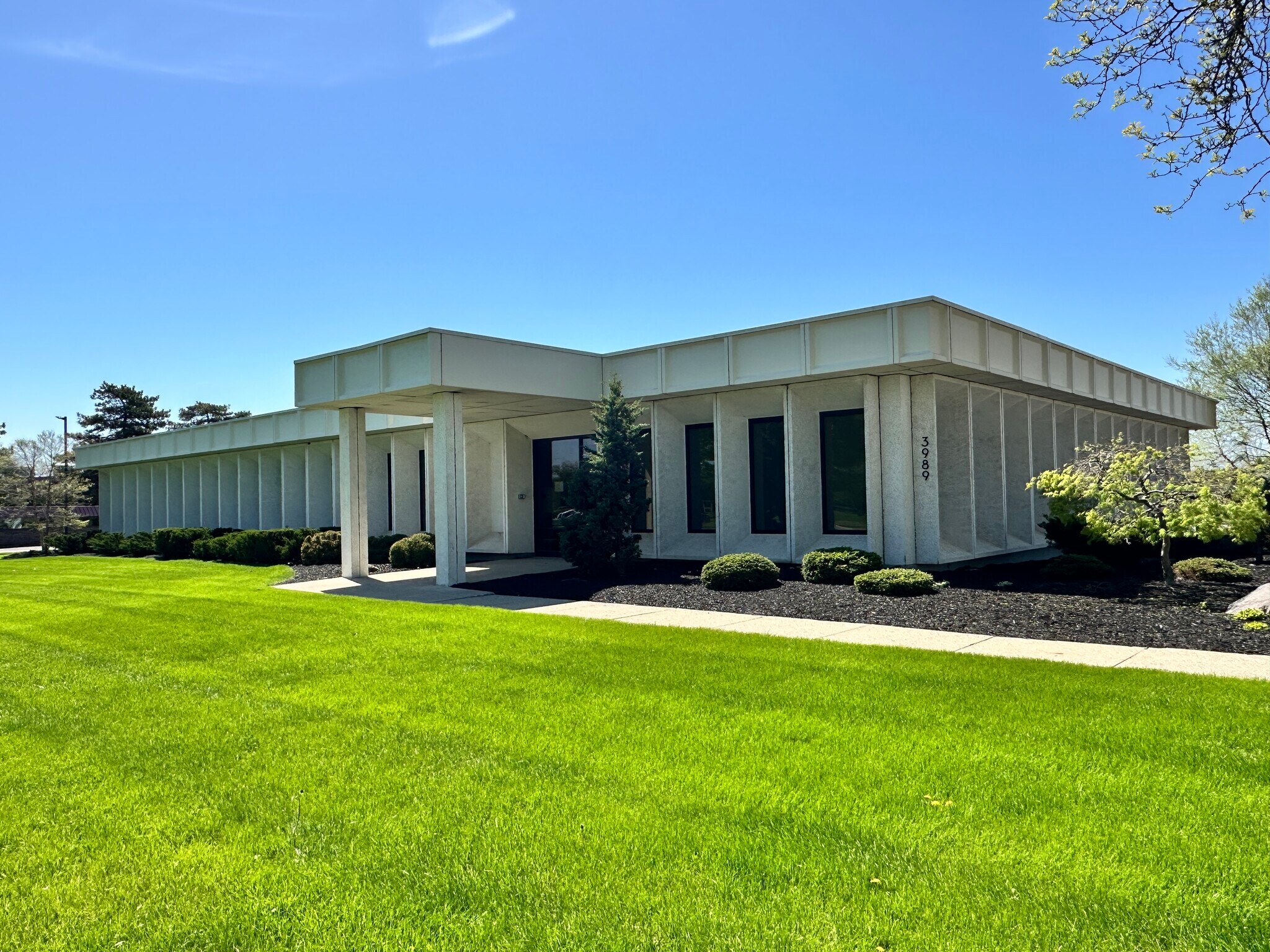 3989 Research Park Dr, Ann Arbor, MI à vendre Photo principale- Image 1 de 13