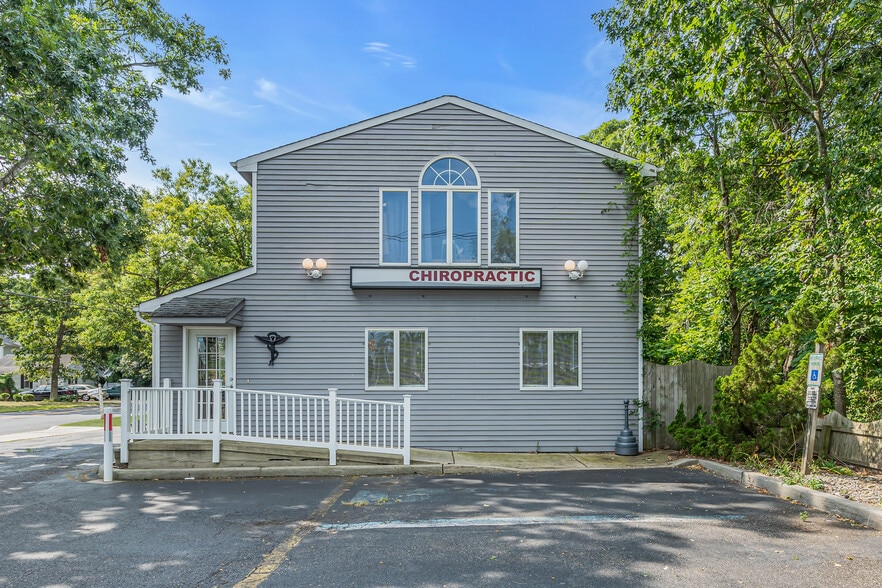 2 Garfield Ave, Toms River, NJ à vendre - Photo du bâtiment - Image 1 de 31