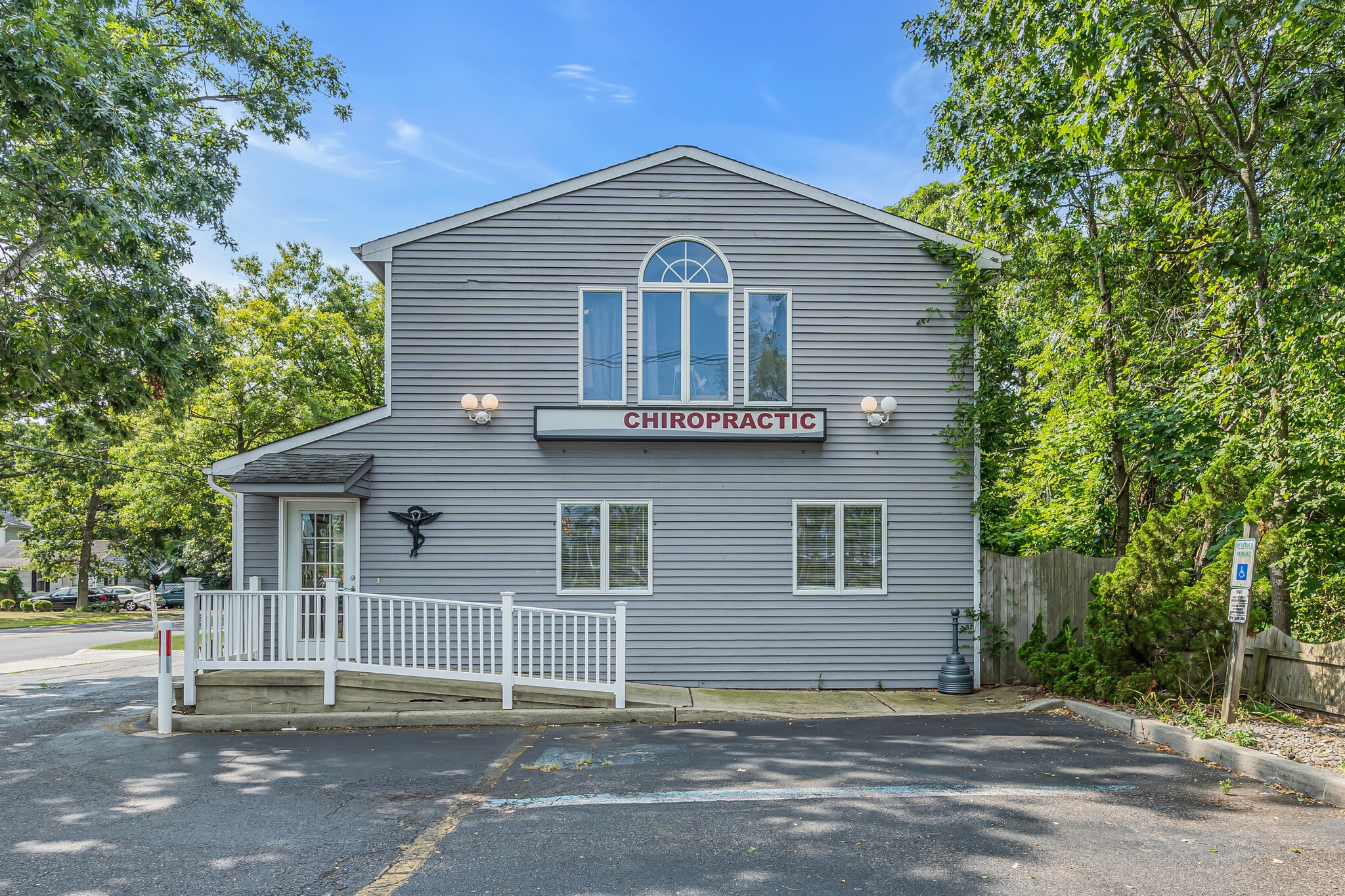 2 Garfield Ave, Toms River, NJ à vendre Photo du bâtiment- Image 1 de 32