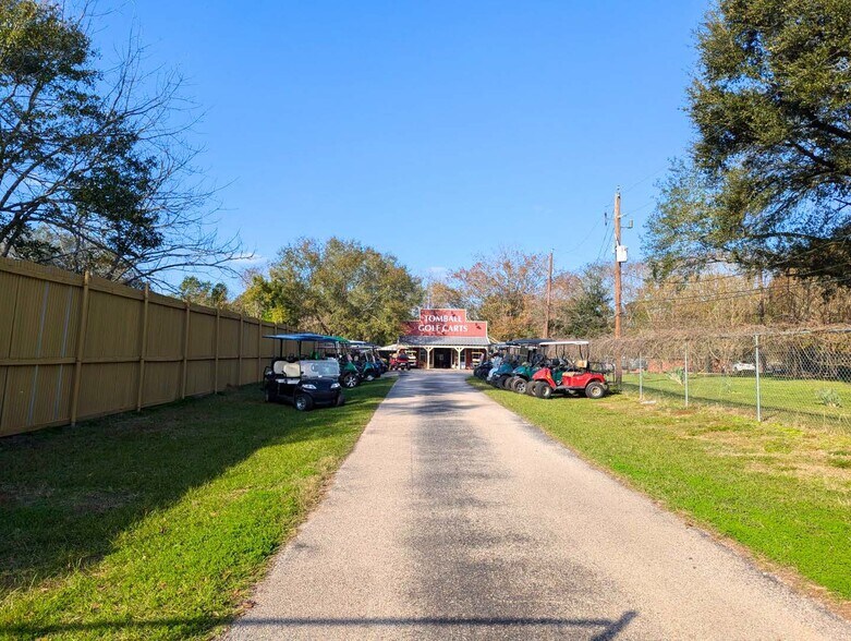 19030 FM 2920 Rd, Tomball, TX à vendre - Photo du bâtiment - Image 3 de 13