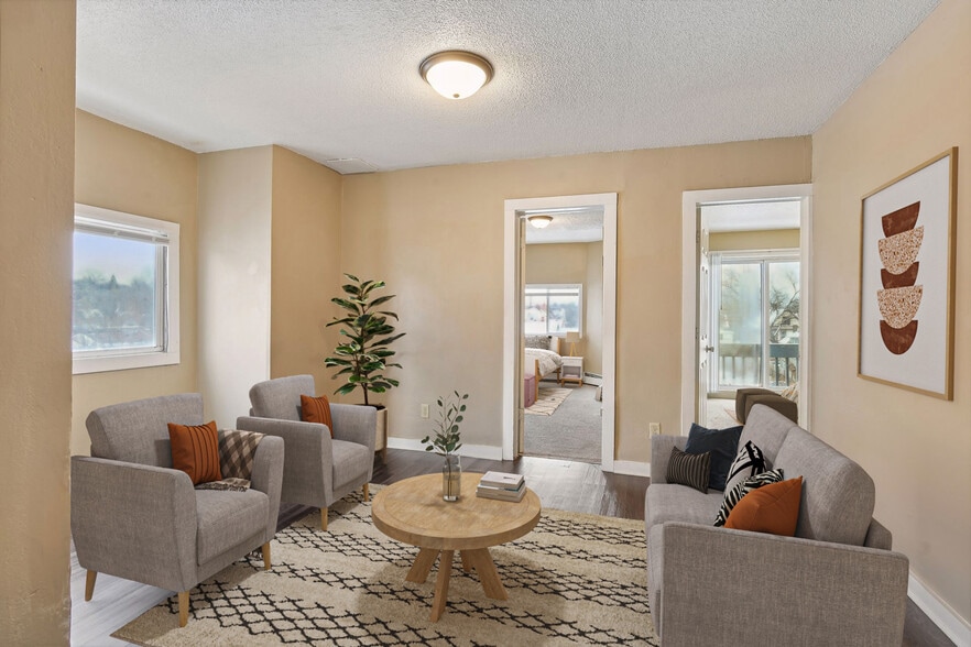 953 Desoto St, Saint Paul, MN à vendre - Photo intérieure - Image 3 de 27
