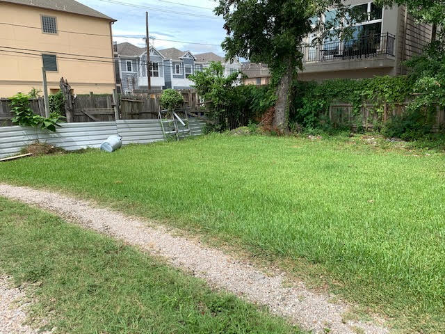 5243 Larkin St, Houston, TX à louer - Photo du bâtiment - Image 2 de 3