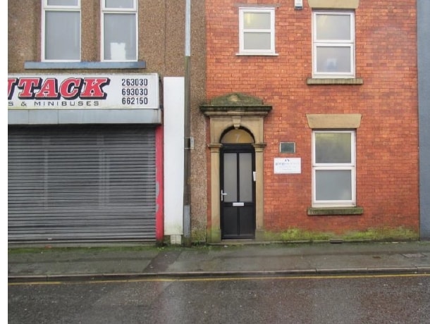 7 Mill Ln, Blackburn for sale - Primary Photo - Image 1 of 2