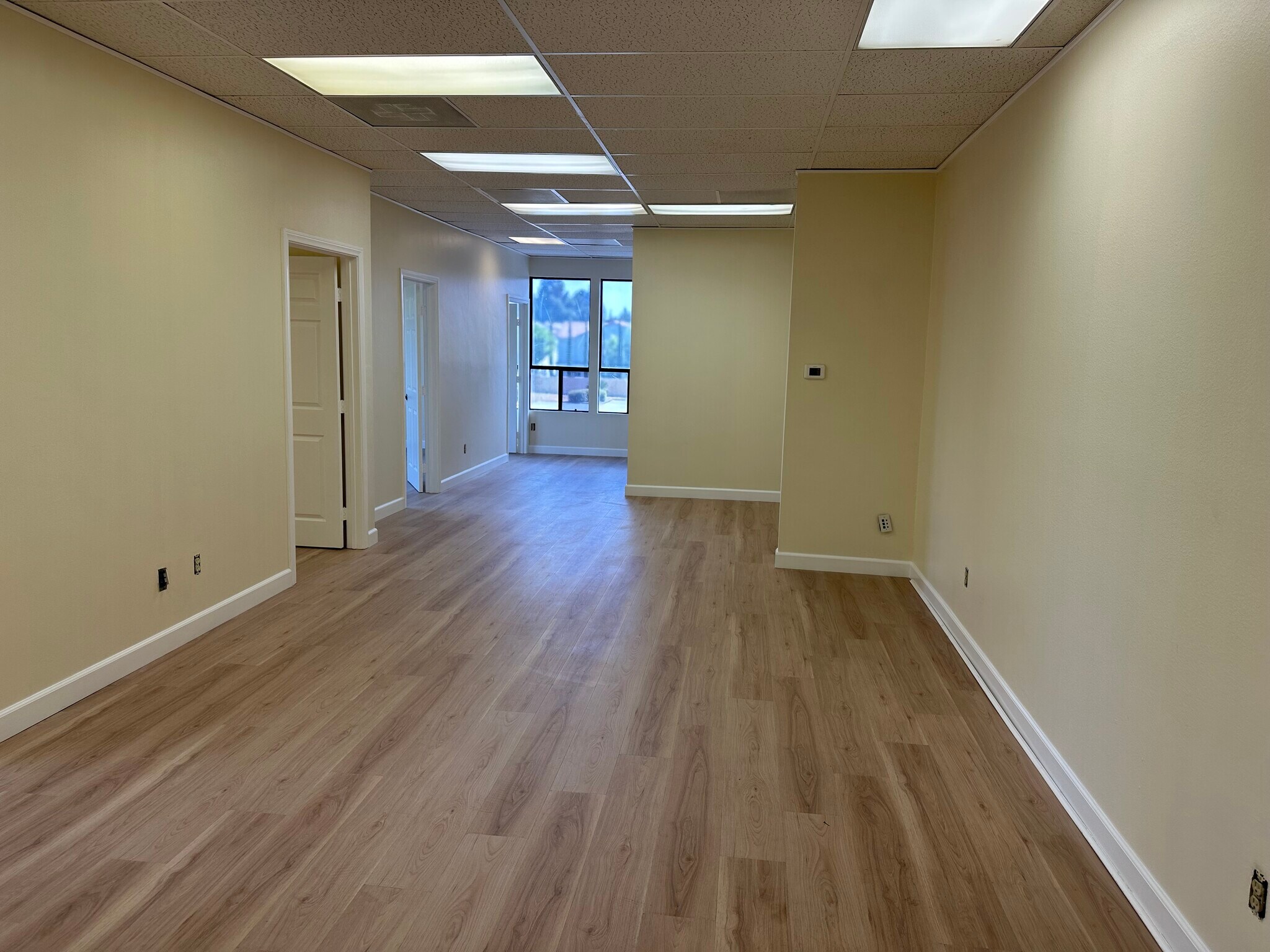 77 Las Tunas Dr, Arcadia, CA for lease Interior Photo- Image 1 of 2