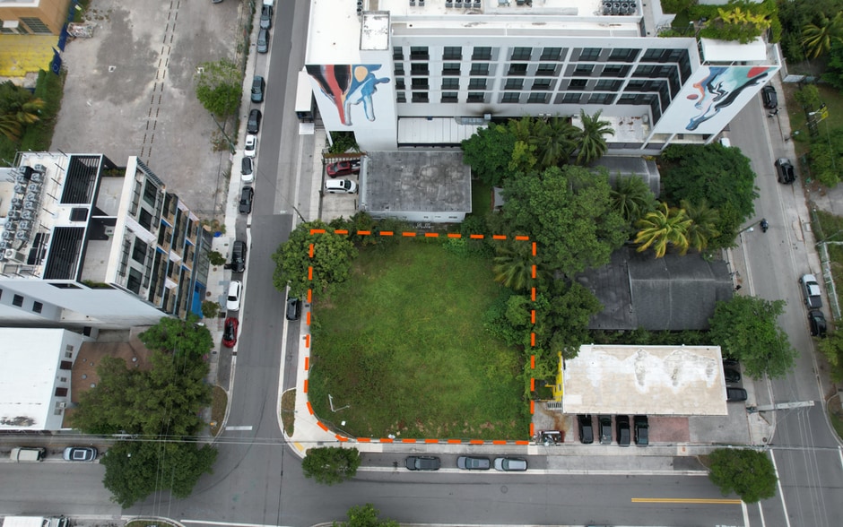 98 NW 27th St, Miami, FL à vendre - Photo du bâtiment - Image 1 de 5