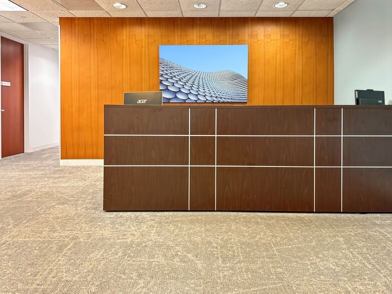 8201 Peters Rd, Plantation, FL for lease - Interior Photo - Image 3 of 16