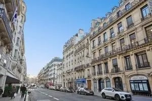 21 Rue La Boétie, Paris for lease Building Photo- Image 1 of 18