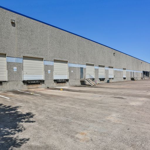 3700 Eagle Place Dr, Dallas, TX for lease - Building Photo - Image 3 of 8