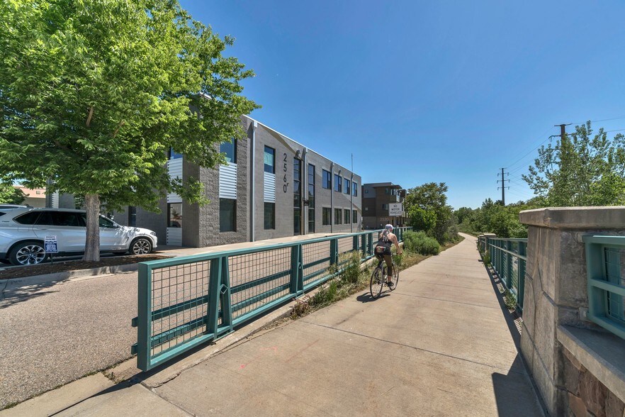 2560 28th St, Boulder, CO à louer - Photo du bâtiment - Image 2 de 35