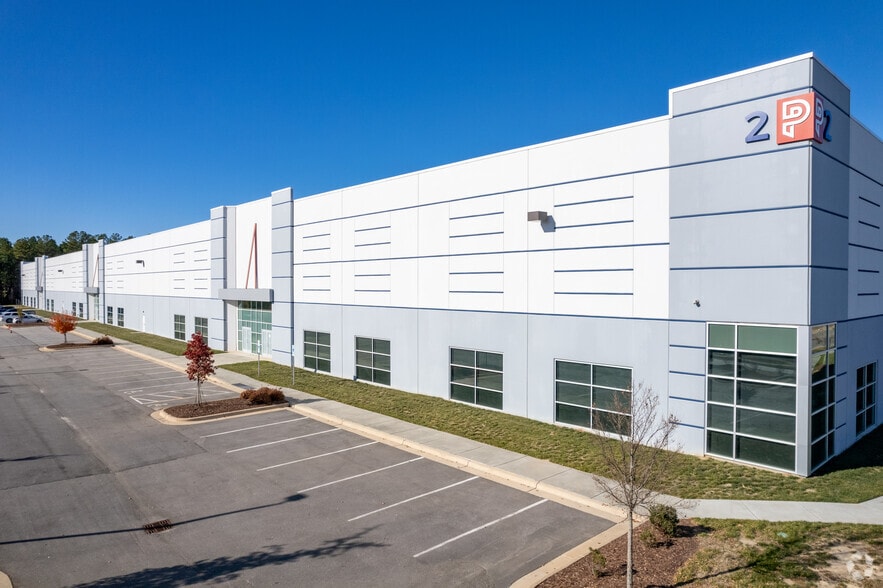 2 Freedom Ct, Durham, NC for lease - Building Photo - Image 1 of 6
