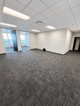 1 Overlook Pt, Lincolnshire, IL for lease Interior Photo- Image 2 of 2