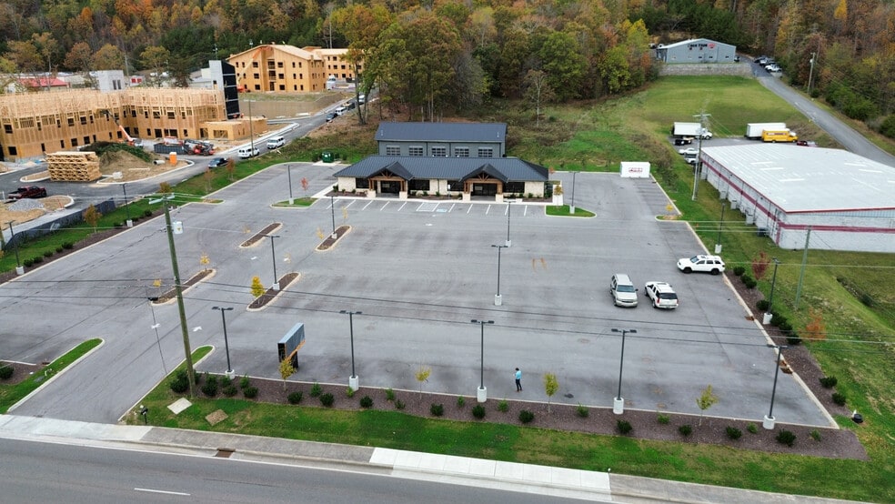 1501 Callahan Dr, Knoxville, TN for sale - Construction Photo - Image 3 of 8