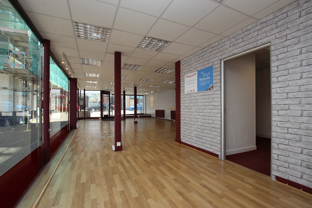67 High St, Grantham for lease Interior Photo- Image 1 of 4