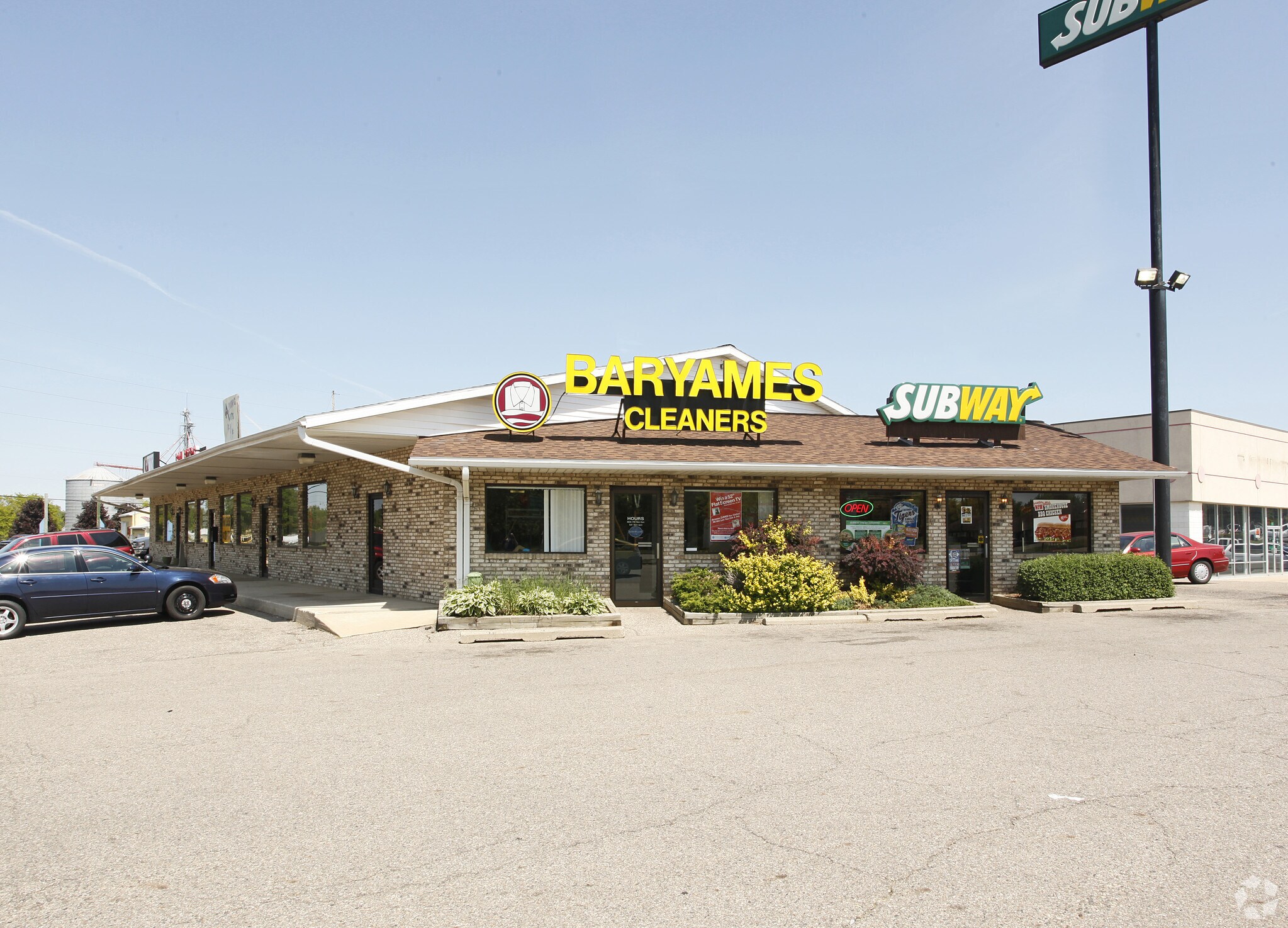620-622 N Cedar St, Mason, MI for lease Primary Photo- Image 1 of 3