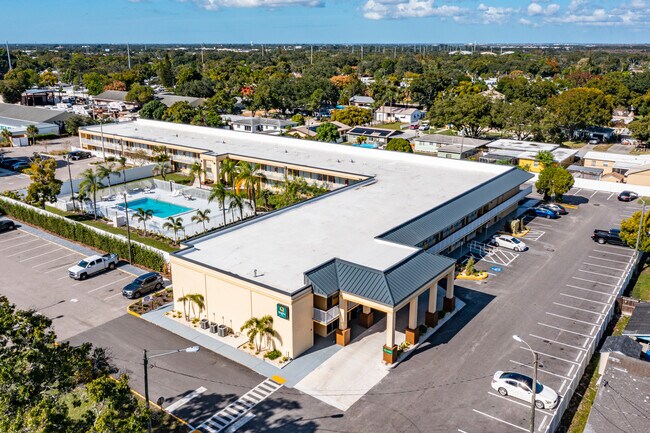 More details for 2595 54th Ave N, Saint Petersburg, FL - Hospitality for Sale