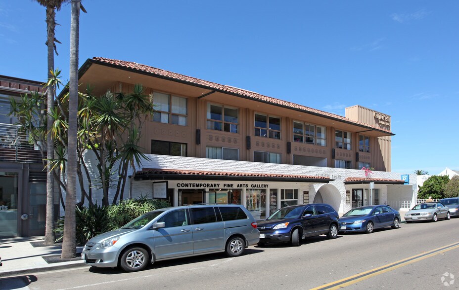 7946 Ivanhoe Ave, La Jolla, CA à louer - Photo du bâtiment - Image 1 de 2