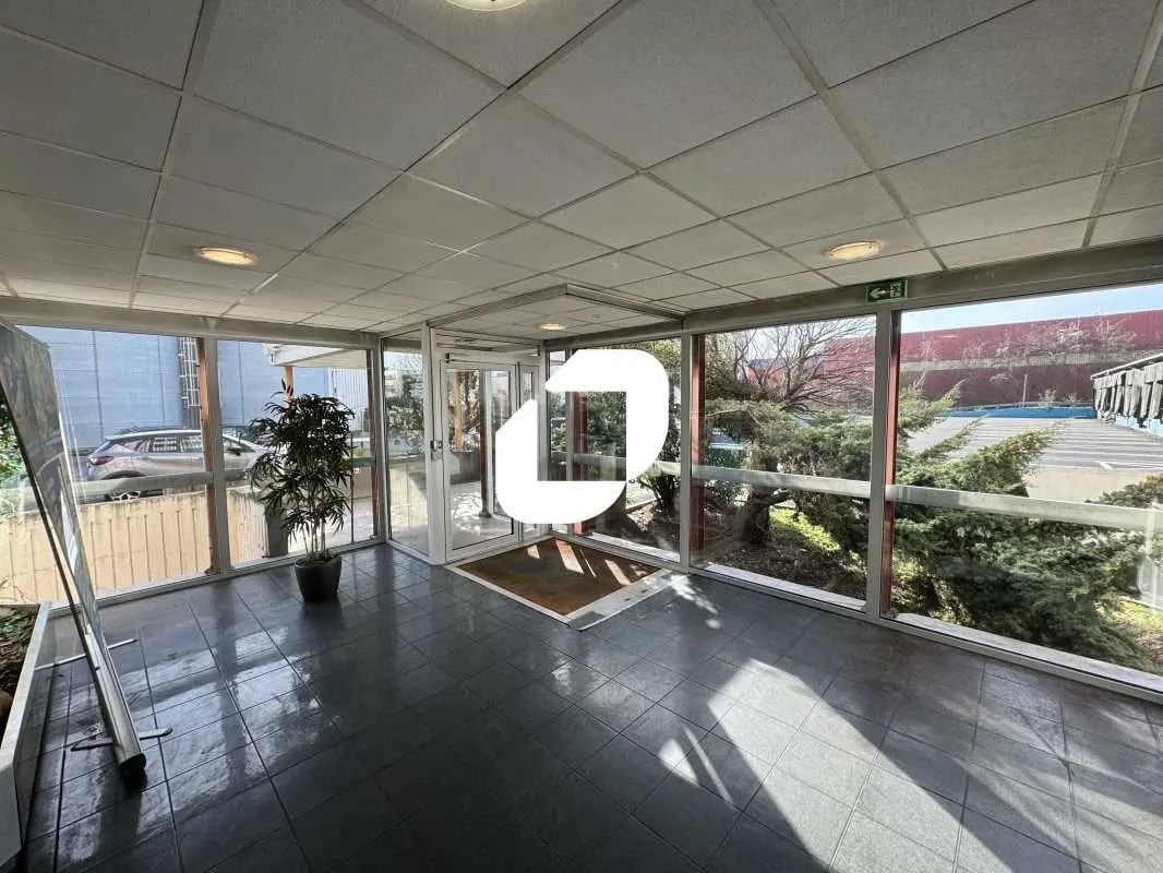 16 Rue Des Oliviers, Thiais à louer Hall d’entrée- Image 1 de 29