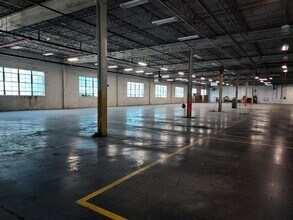 111 E Broad St, South Whitley, IN for sale Interior Photo- Image 2 of 5