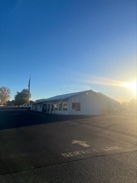 84722 Highway 11, Milton-Freewater, OR à vendre - Photo du bâtiment - Image 2 de 7