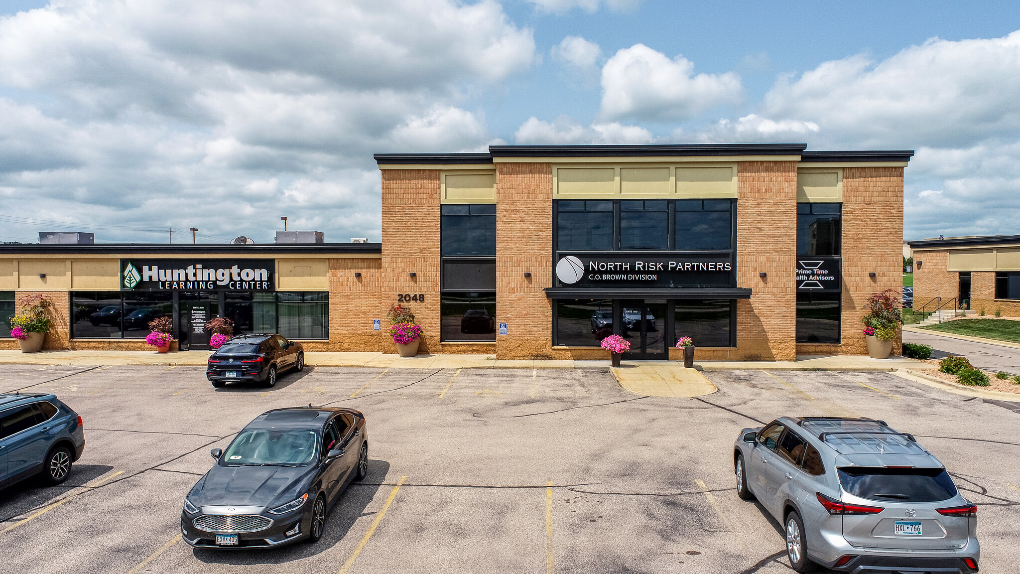 2048 Superior Dr NW, Rochester, MN for lease Building Photo- Image 1 of 3