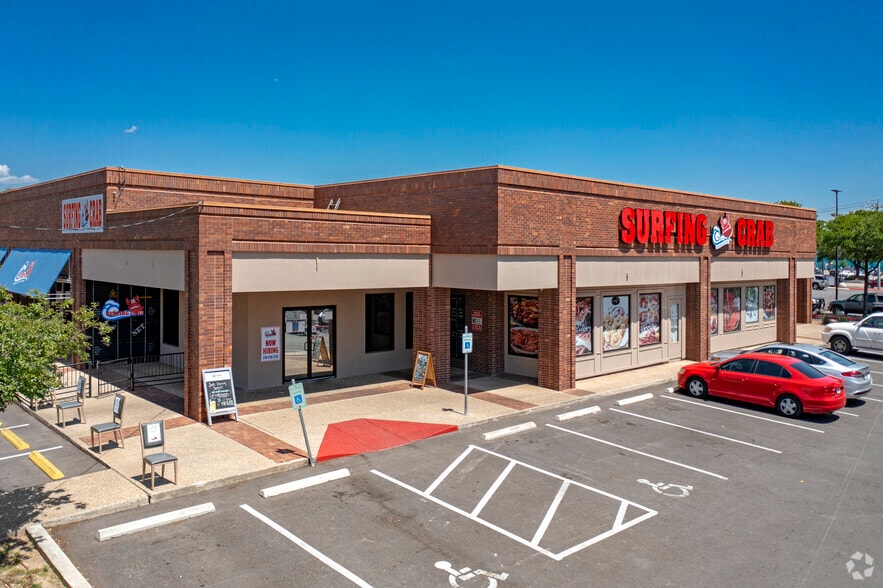 9801-9895 W Interstate 10, San Antonio, TX for lease - Primary Photo - Image 1 of 4