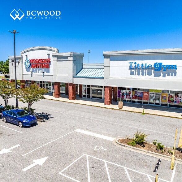 5850 West Highway 74, Indian Trail, NC à louer - Photo du bâtiment - Image 3 de 6