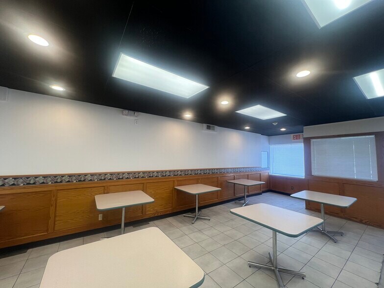 1332 Lower Broadway, Schenectady, NY à louer - Photo du bâtiment - Image 2 de 11