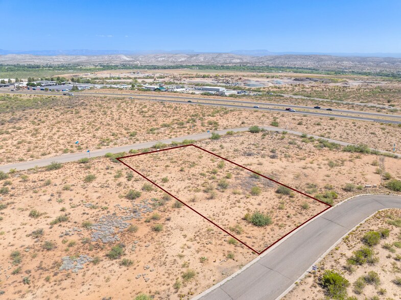 3668 W Summit Pointe Ct, Camp Verde, AZ for sale - Primary Photo - Image 1 of 4