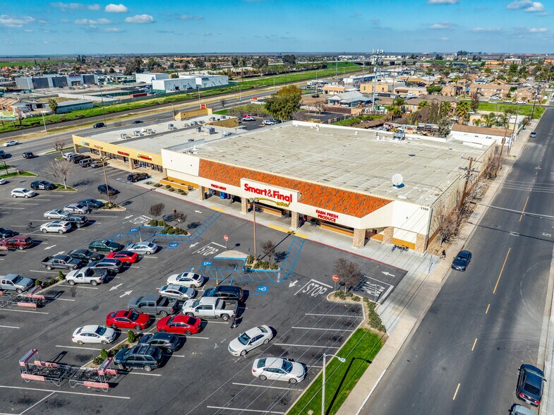 1700 High St, Delano, CA à vendre - Photo du bâtiment - Image 3 de 5