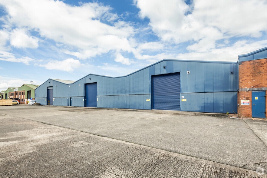Clydesdale Pl, Leyland for lease - Building Photo - Image 3 of 6